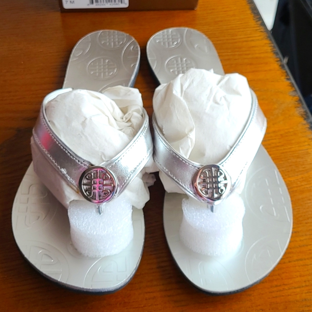 Audrey Brooke Sunny-AB Sandals in original box - Sz 7